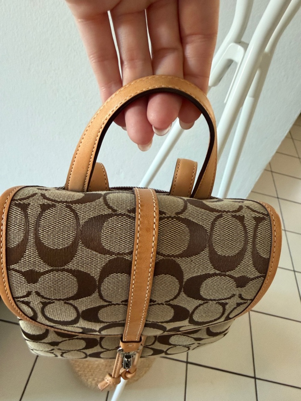 Vintage💕like new! Coach Signature Canvas Backpack with Tan Leather Trim - Picture 14 of 17